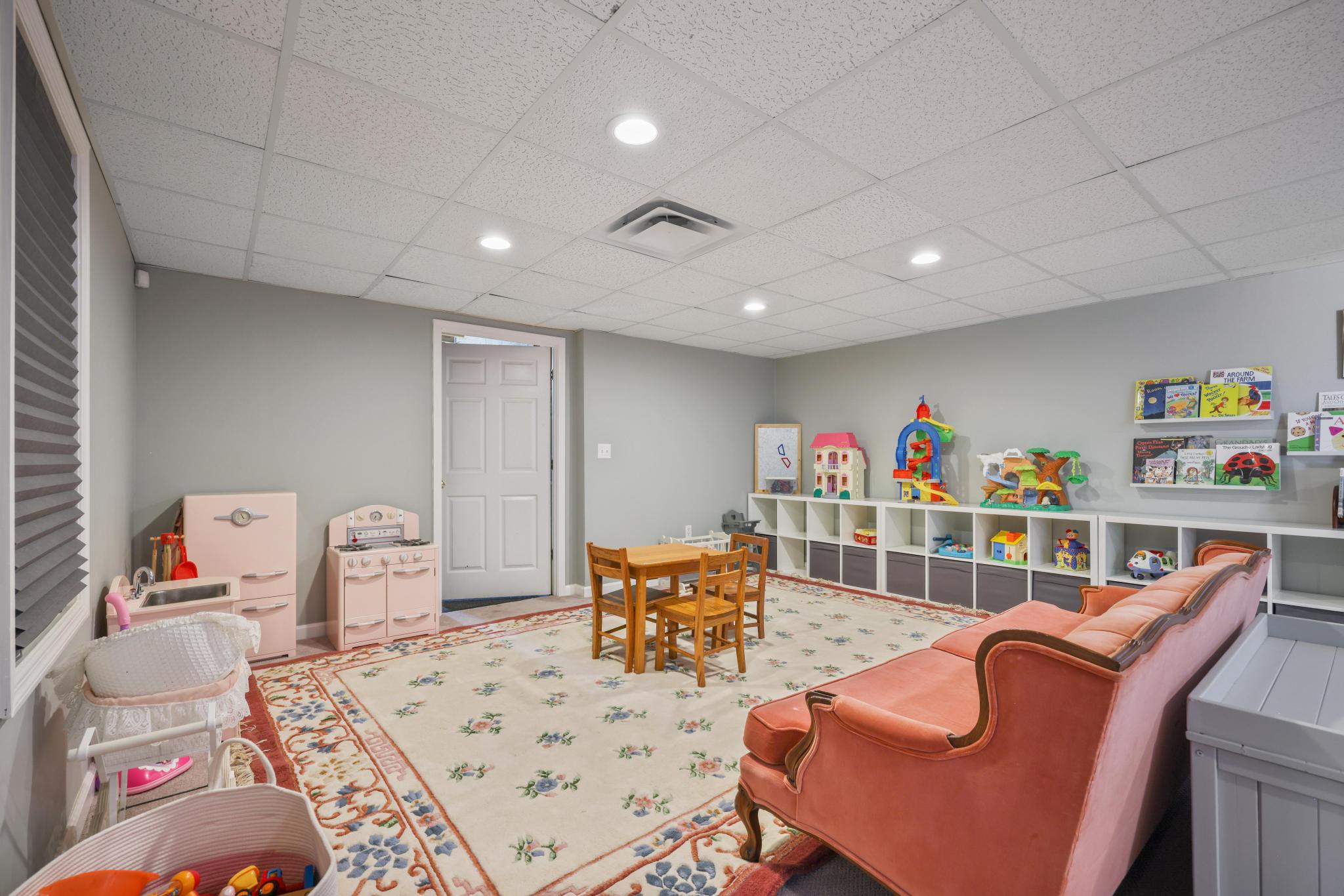  Beautifully Maintained Home in Established Burnt Hickory Pointe - 物件實景