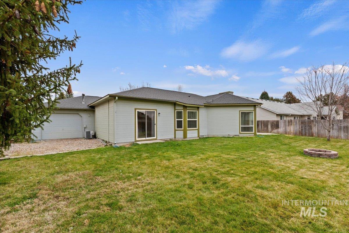 Boise, Idaho, 83716, United States, 3 Bedrooms Bedrooms, ,2 BathroomsBathrooms,Residential,For Sale,1995965