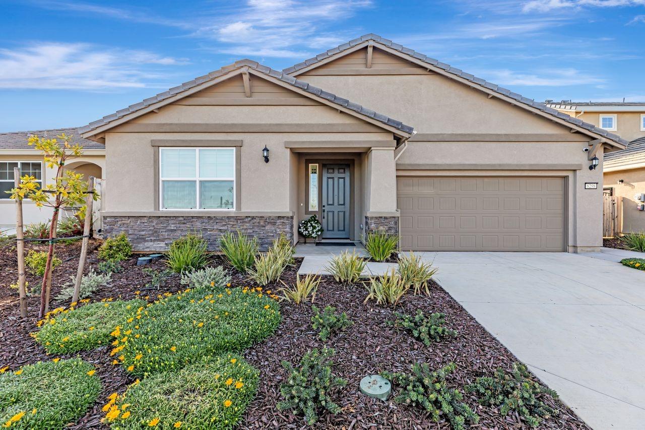 Sacramento, California, 95829, United States, 3 Bedrooms Bedrooms, ,2 BathroomsBathrooms,Residential,For Sale,1950991