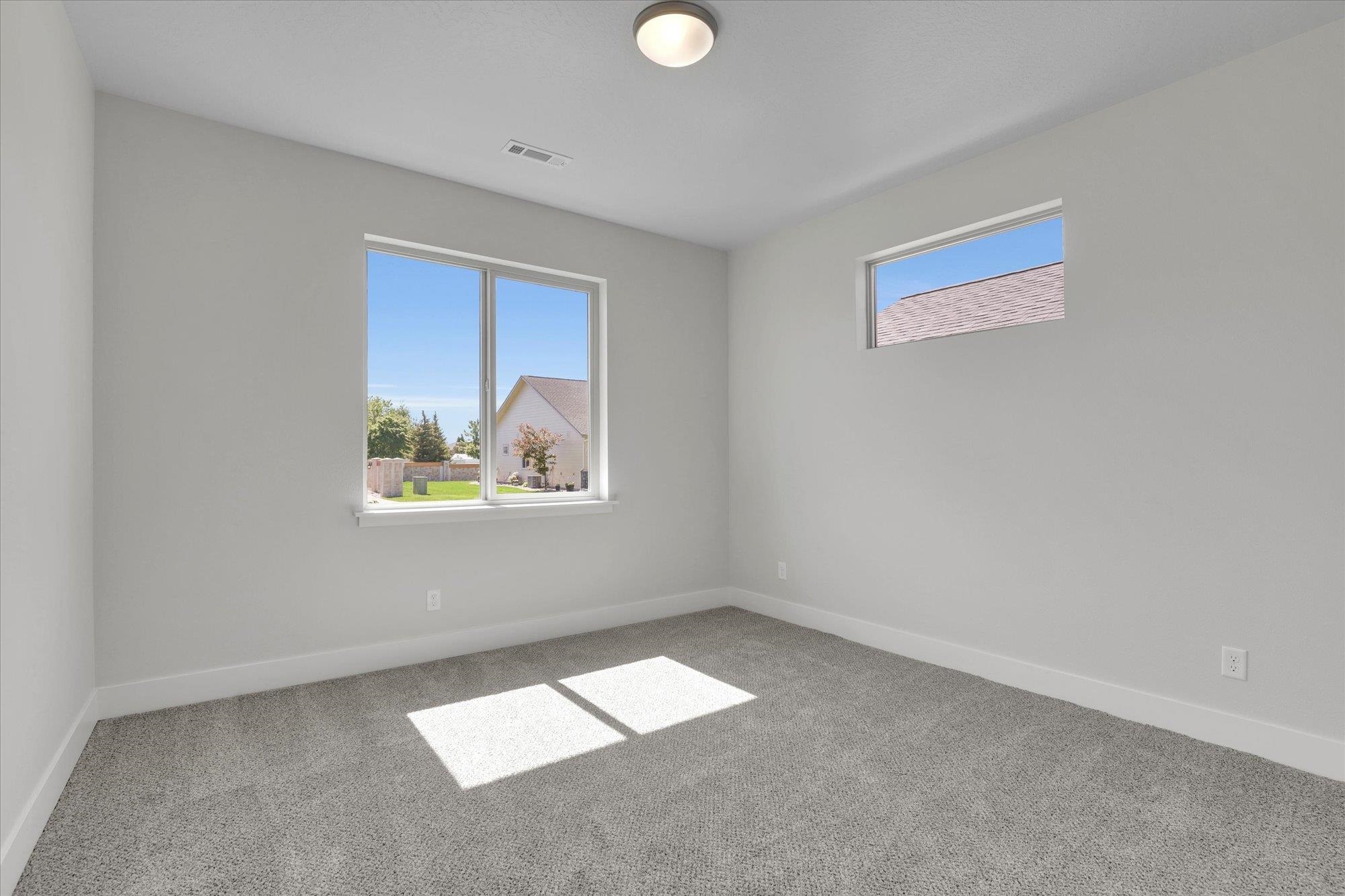 Deer Park, Washington, 99006, United States, 3 Bedrooms Bedrooms, ,2 BathroomsBathrooms,Residential,For Sale,1962895