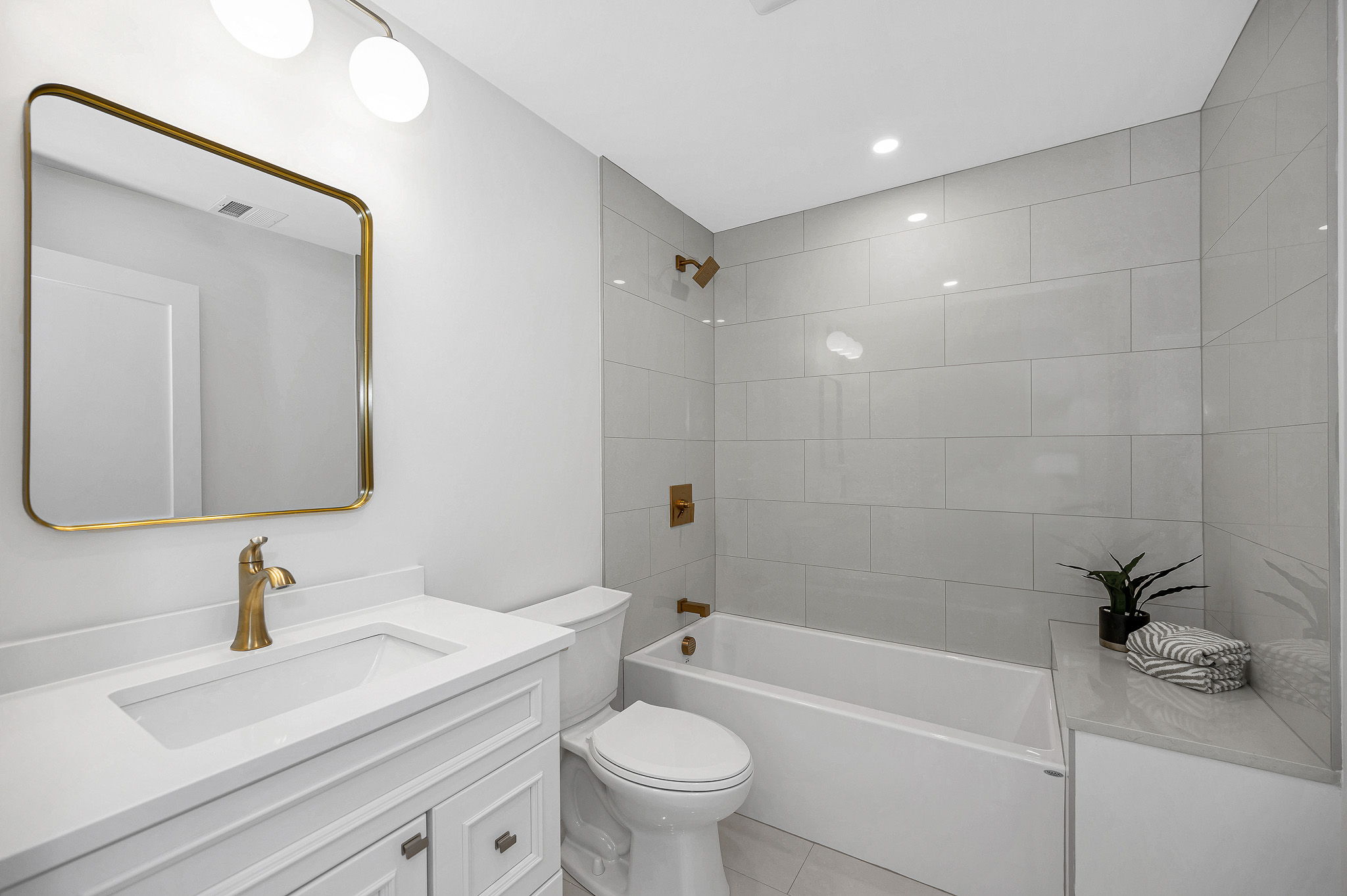 Wakefield, Massachusetts, 01880, United States, 3 Bedrooms Bedrooms, ,3 BathroomsBathrooms,Residential,For Sale,1974087