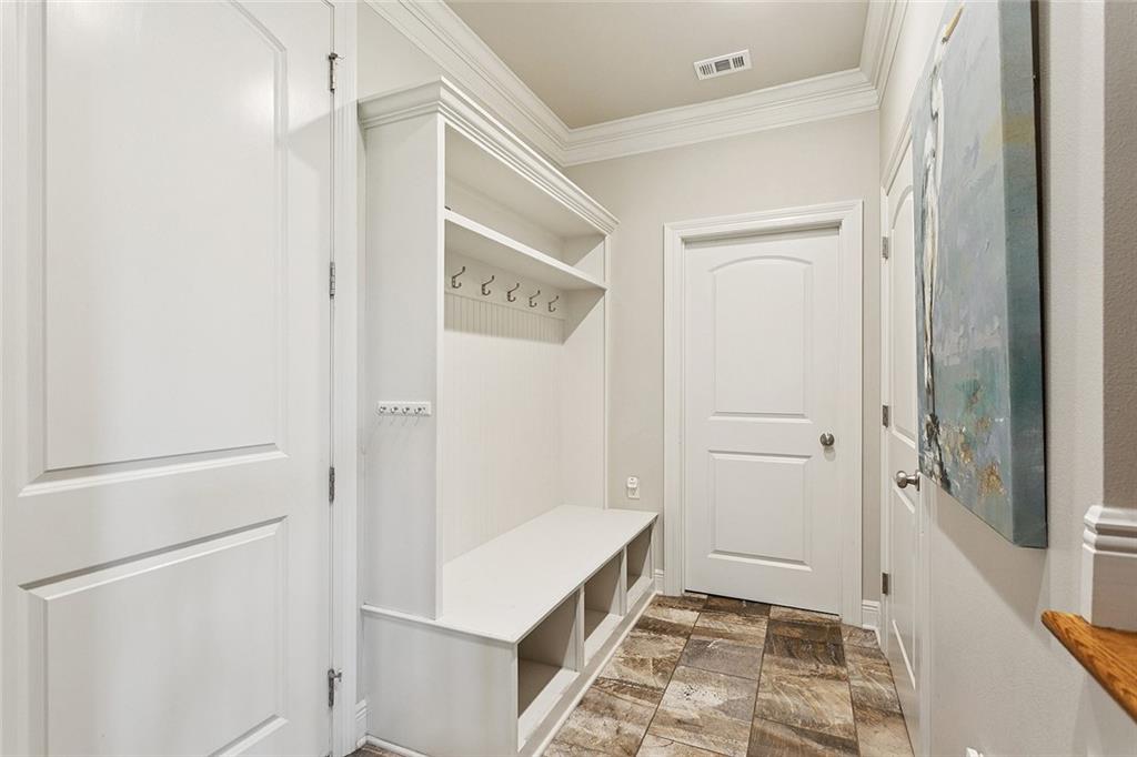 Madisonville, Louisiana, 70447, United States, 4 Bedrooms Bedrooms, ,4 BathroomsBathrooms,Residential,For Sale,1947964