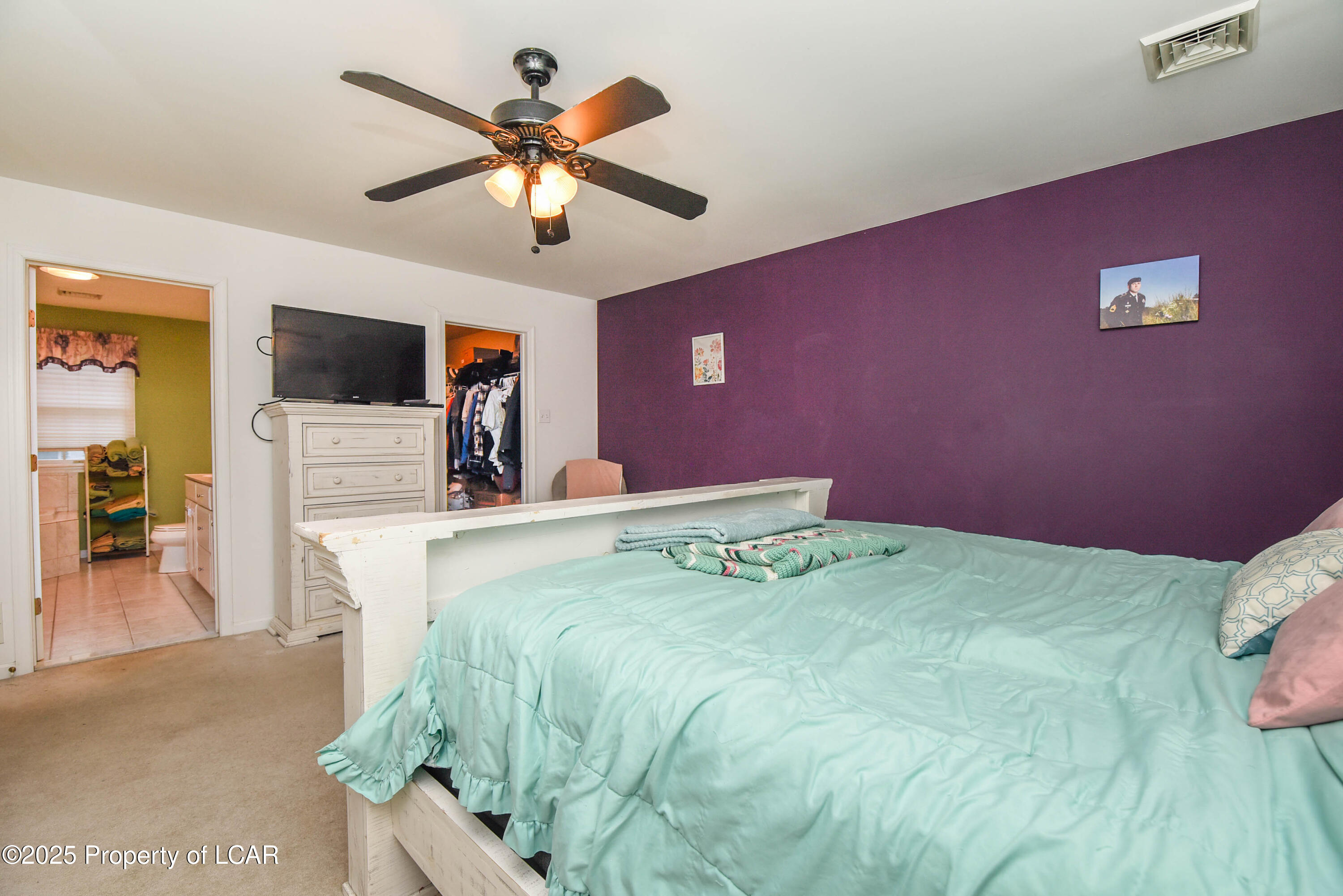 Dallas, Pennsylvania, 18612, United States, 4 Bedrooms Bedrooms, ,3 BathroomsBathrooms,Residential,For Sale,2005553