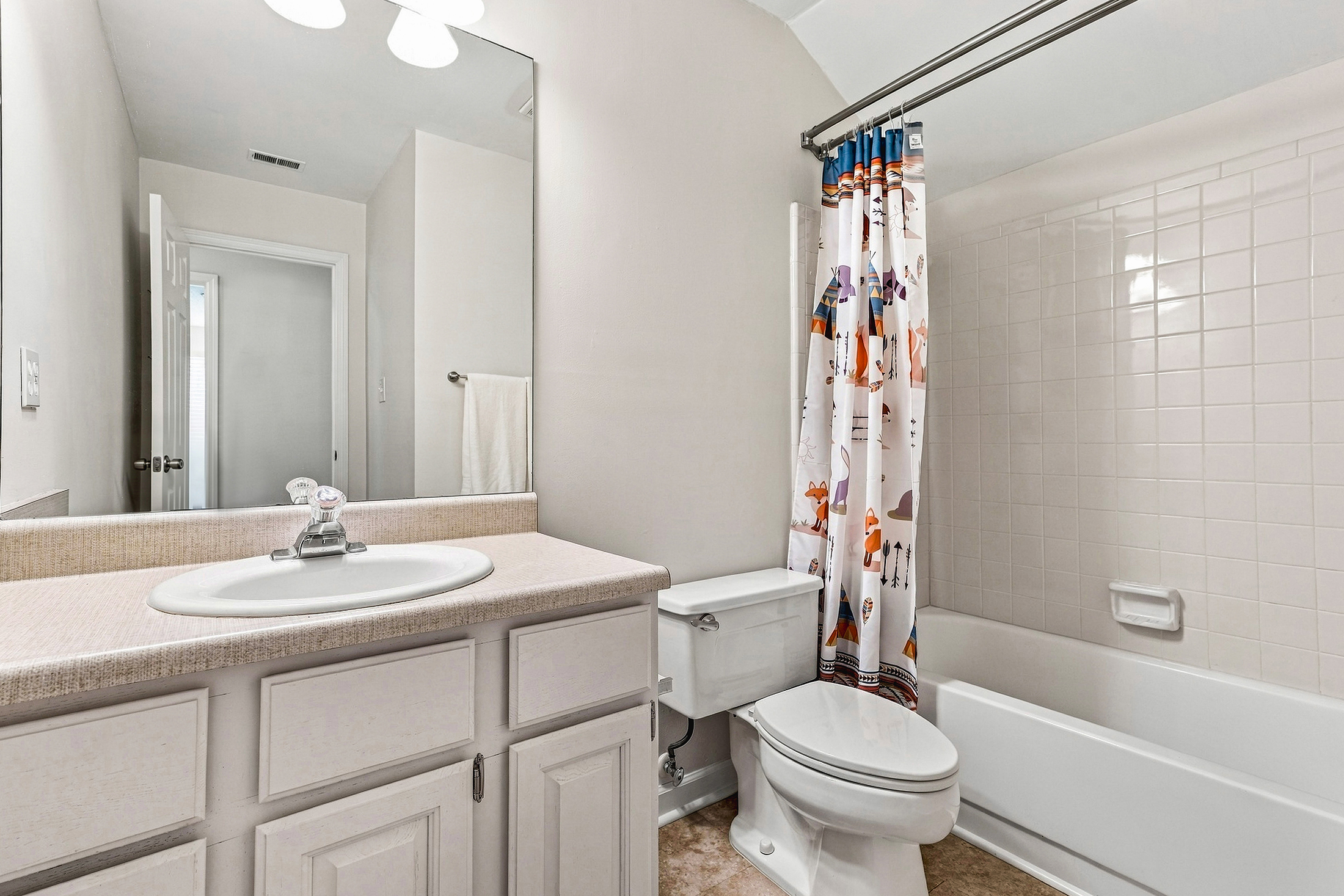  Inviting East Cobb Home in Heartwood Community - 物件實景