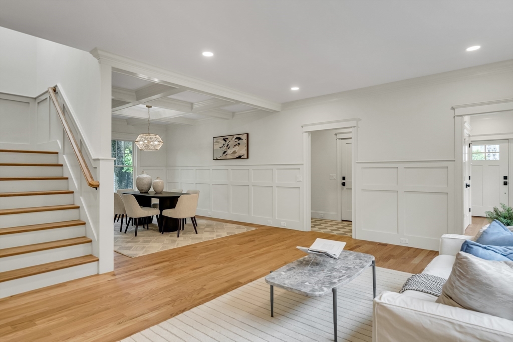 Lexington, Massachusetts, 02421, United States, 5 Bedrooms Bedrooms, ,5 BathroomsBathrooms,Residential,For Sale,1849755