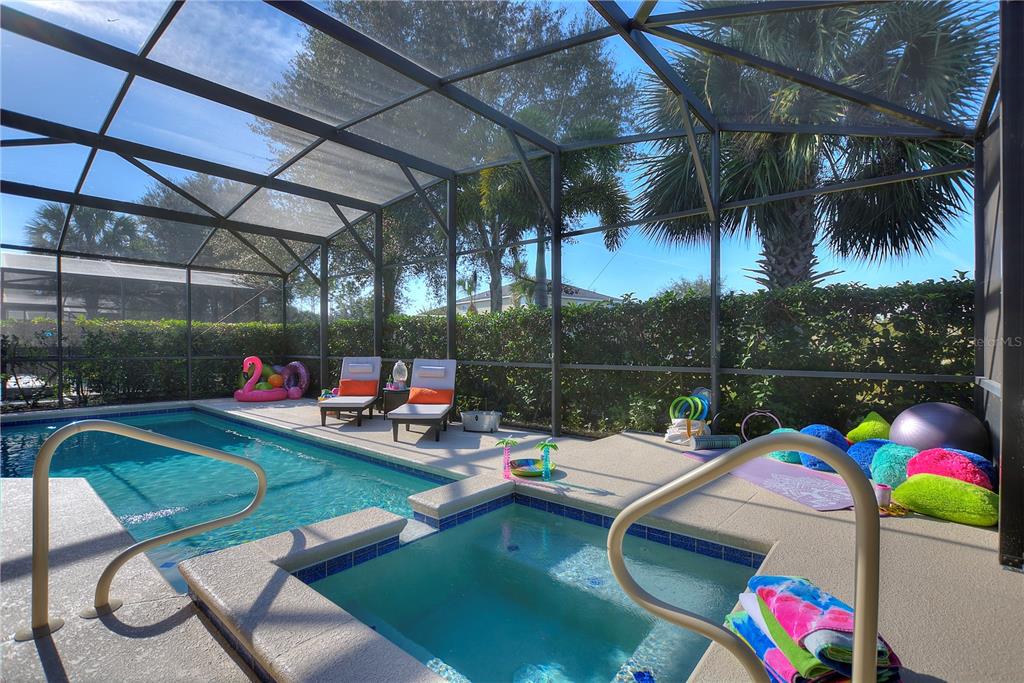 Davenport, Florida, 33837, United States, 5 Bedrooms Bedrooms, ,5 BathroomsBathrooms,Residential,For Sale,1999556