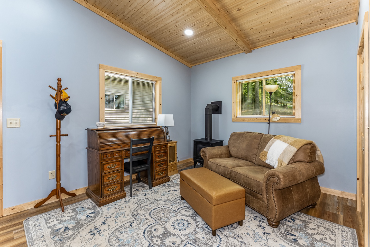 Oma, Wisconsin, 54534, United States, 2 Bedrooms Bedrooms, ,1 BathroomBathrooms,Residential,For Sale,2048309