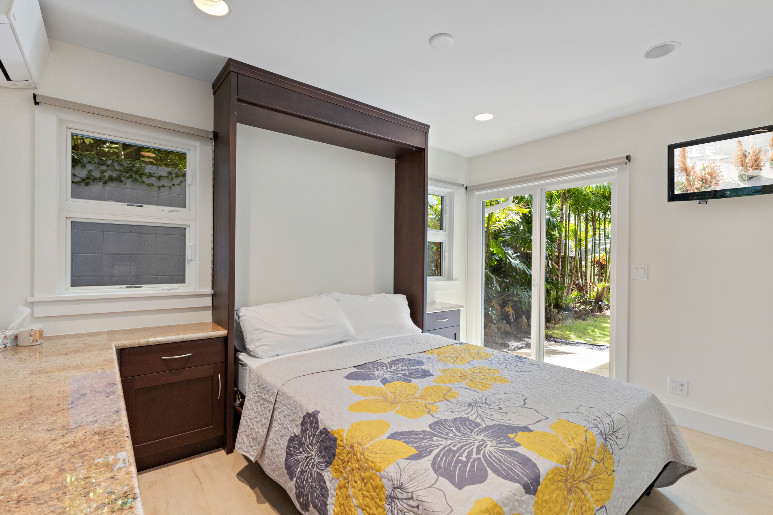 Honolulu, Hawaii, 96821, United States, 3 Bedrooms Bedrooms, ,3 BathroomsBathrooms,Residential,For Sale,1975355