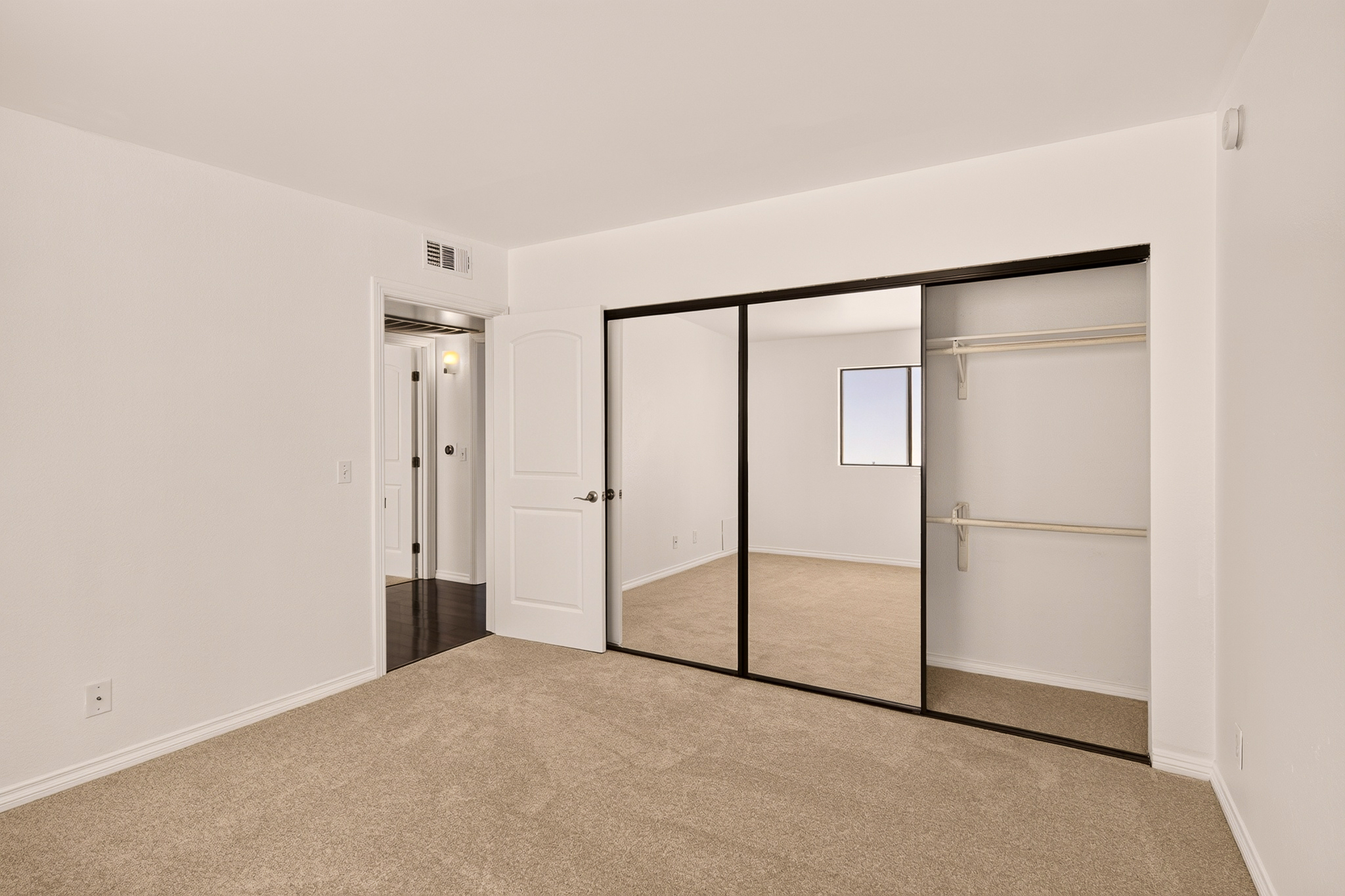  3271 Sawtelle Blvd - 物件實景