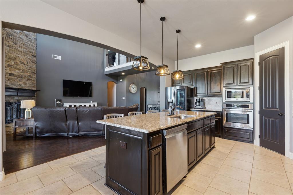 Midlothian, Texas, 76065, United States, 4 Bedrooms Bedrooms, ,4 BathroomsBathrooms,Residential,For Sale,1752468
