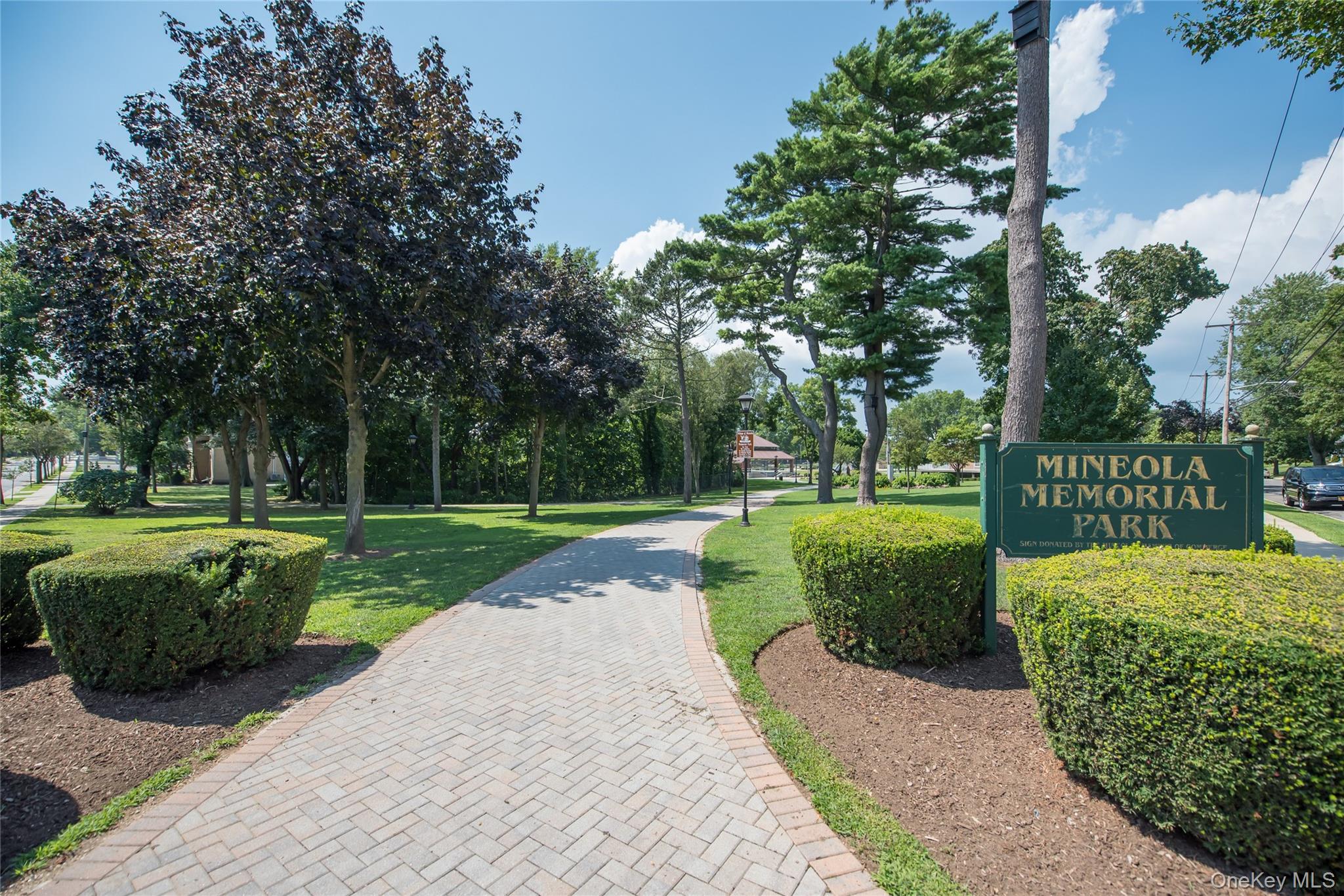  375 Latham Road, Mineola, NY, 11501 - 物件實景