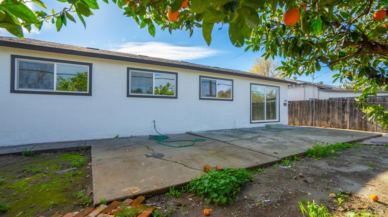 Vacaville, California, 95688, United States, 4 Bedrooms Bedrooms, ,2 BathroomsBathrooms,Residential,For Sale,2008554