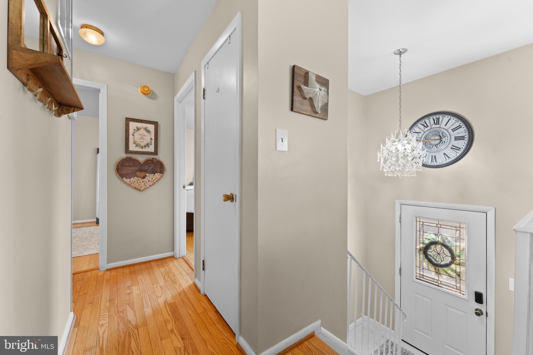 Warrenton, Virginia, 20187, United States, 3 Bedrooms Bedrooms, ,2 BathroomsBathrooms,Residential,For Sale,1987045