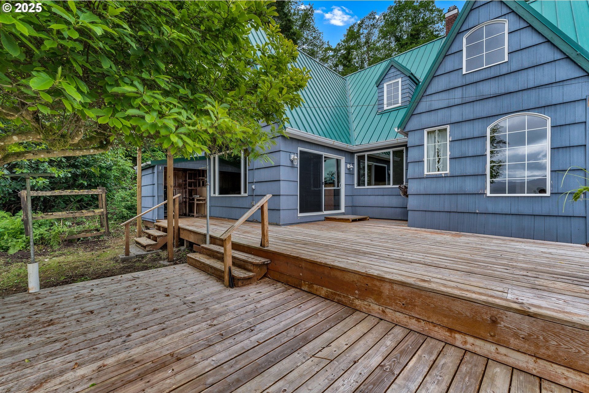 Nehalem, Oregon, 97131, United States, 5 Bedrooms Bedrooms, ,3 BathroomsBathrooms,Residential,For Sale,1847261