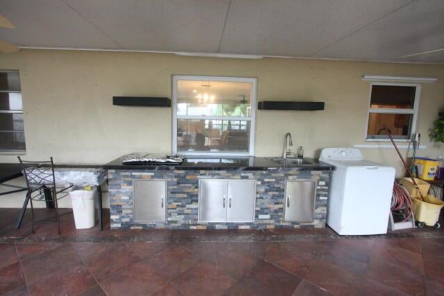 Lake Worth, Florida, 33463, United States, 4 Bedrooms Bedrooms, ,2 BathroomsBathrooms,Residential,For Sale,1928734