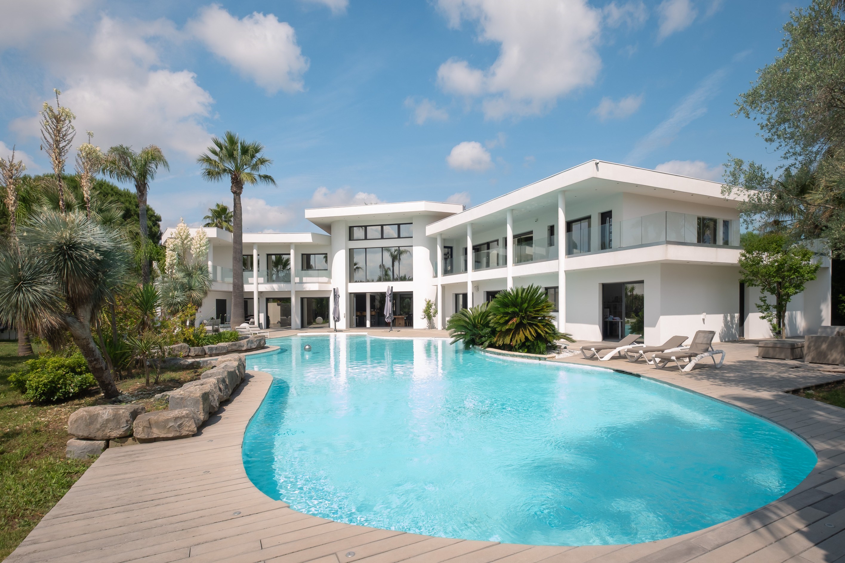  An amazing contemporary property - 物件實景