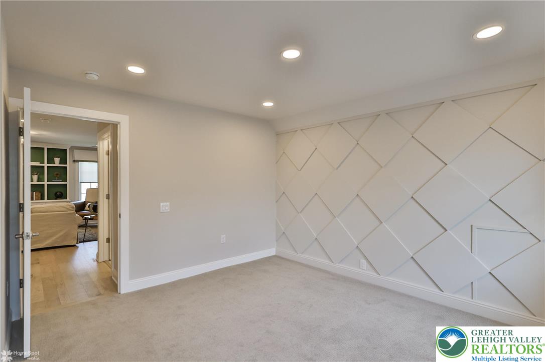 Easton, Pennsylvania, 18045, United States, 3 Bedrooms Bedrooms, ,3 BathroomsBathrooms,Residential,For Sale,1921447