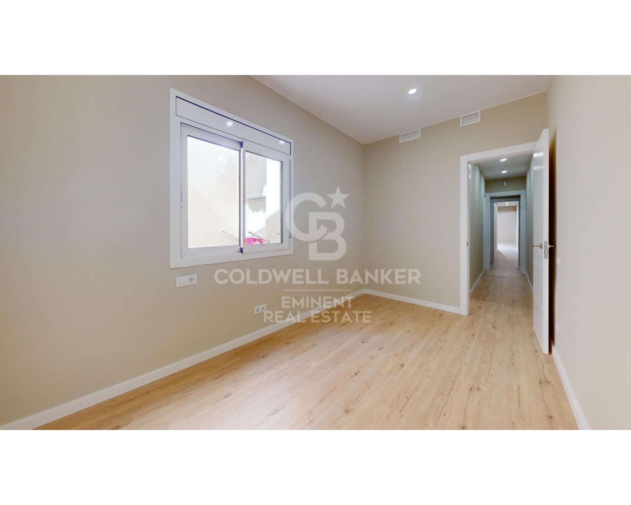 Barcelona, Catalonia, ES, 3 Bedrooms Bedrooms, ,1 BathroomBathrooms,Residential,For Sale,1949864