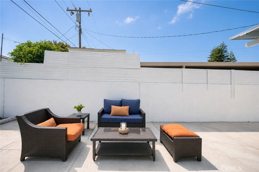 Garden Grove, California, 92841, United States, 5 Bedrooms Bedrooms, ,4 BathroomsBathrooms,Residential,For Sale,2040059