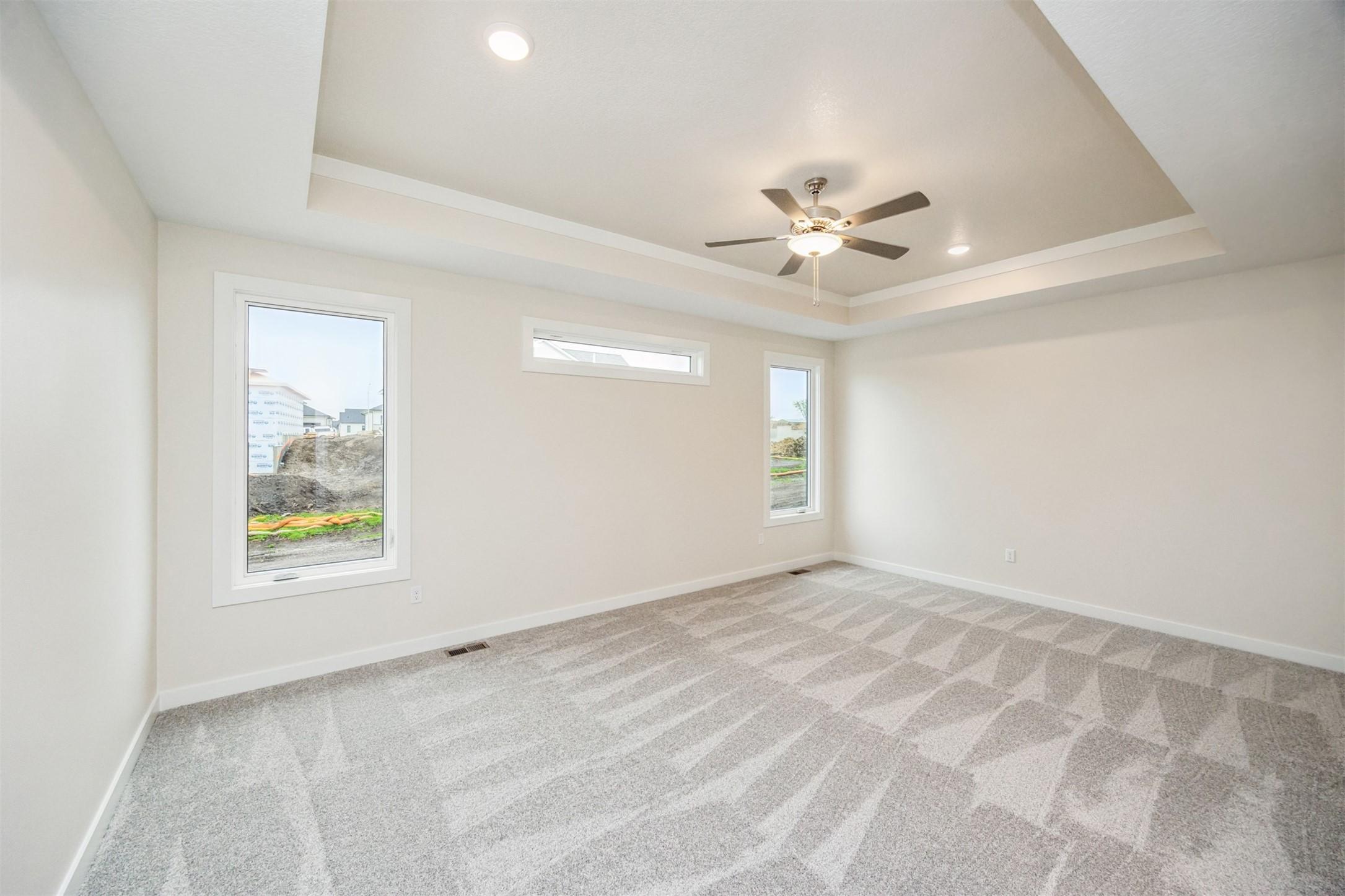 Clive, Iowa, 50325, United States, 4 Bedrooms Bedrooms, ,3 BathroomsBathrooms,Residential,For Sale,1928904