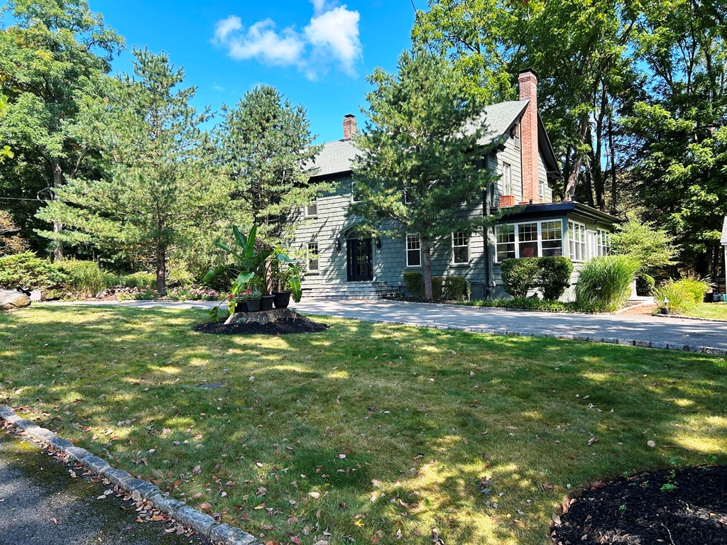 Holmes, New York, 12531, United States, 4 Bedrooms Bedrooms, ,2 BathroomsBathrooms,Residential,For Sale,1979476