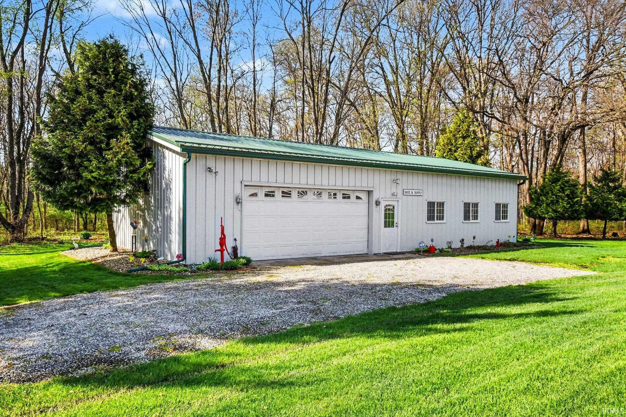 Osceola, Indiana, 46561, United States, 3 Bedrooms Bedrooms, ,3 BathroomsBathrooms,Residential,For Sale,2038856