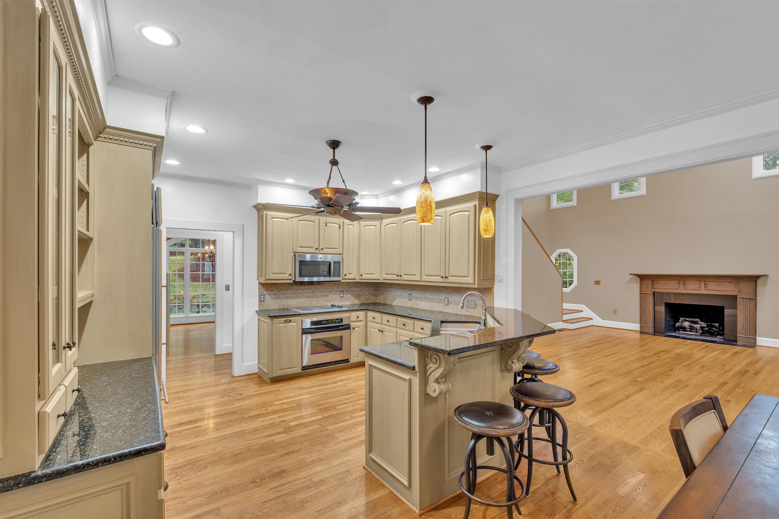 Spartanburg, South Carolina, 29306, United States, 4 Bedrooms Bedrooms, ,5 BathroomsBathrooms,Residential,For Sale,1913145