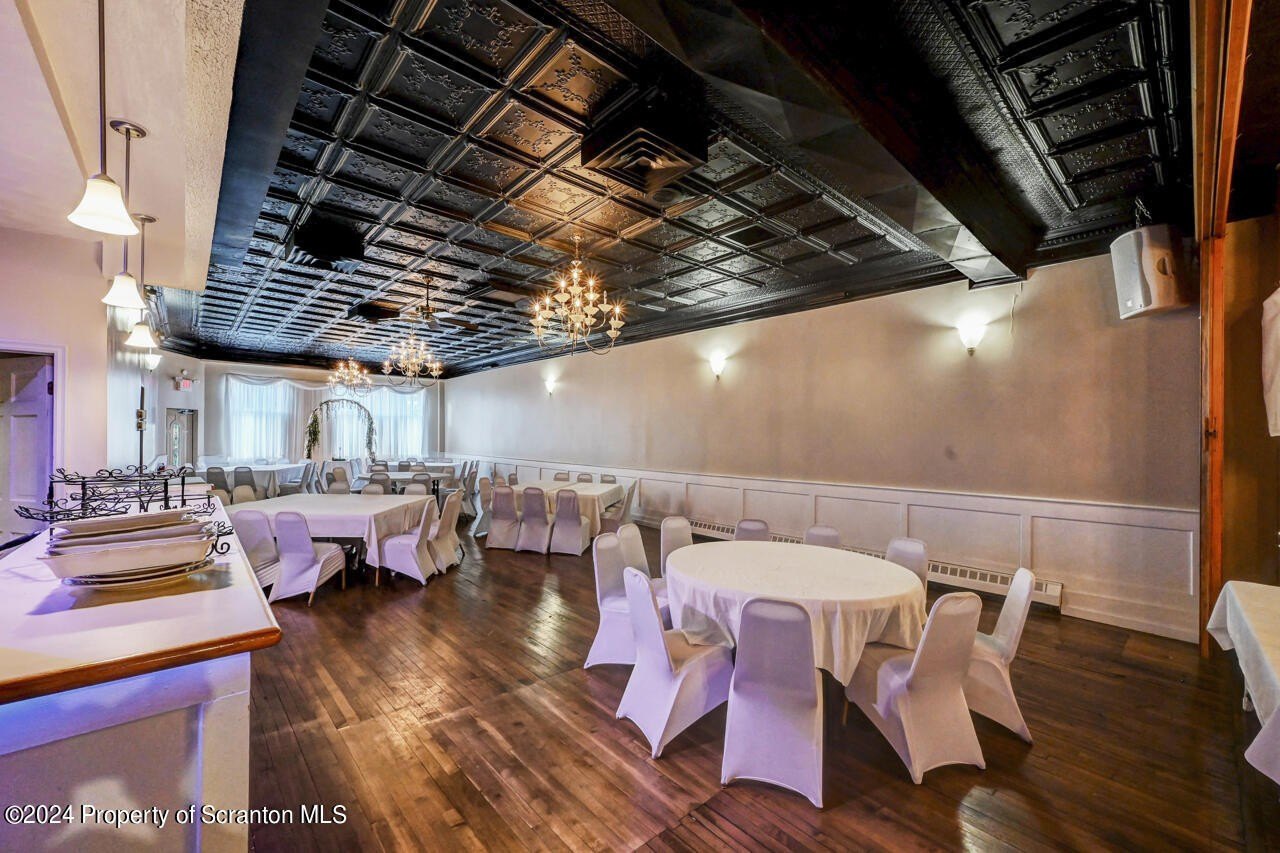 Olyphant, Pennsylvania, 18447, United States, ,Residential,For Sale,1996736