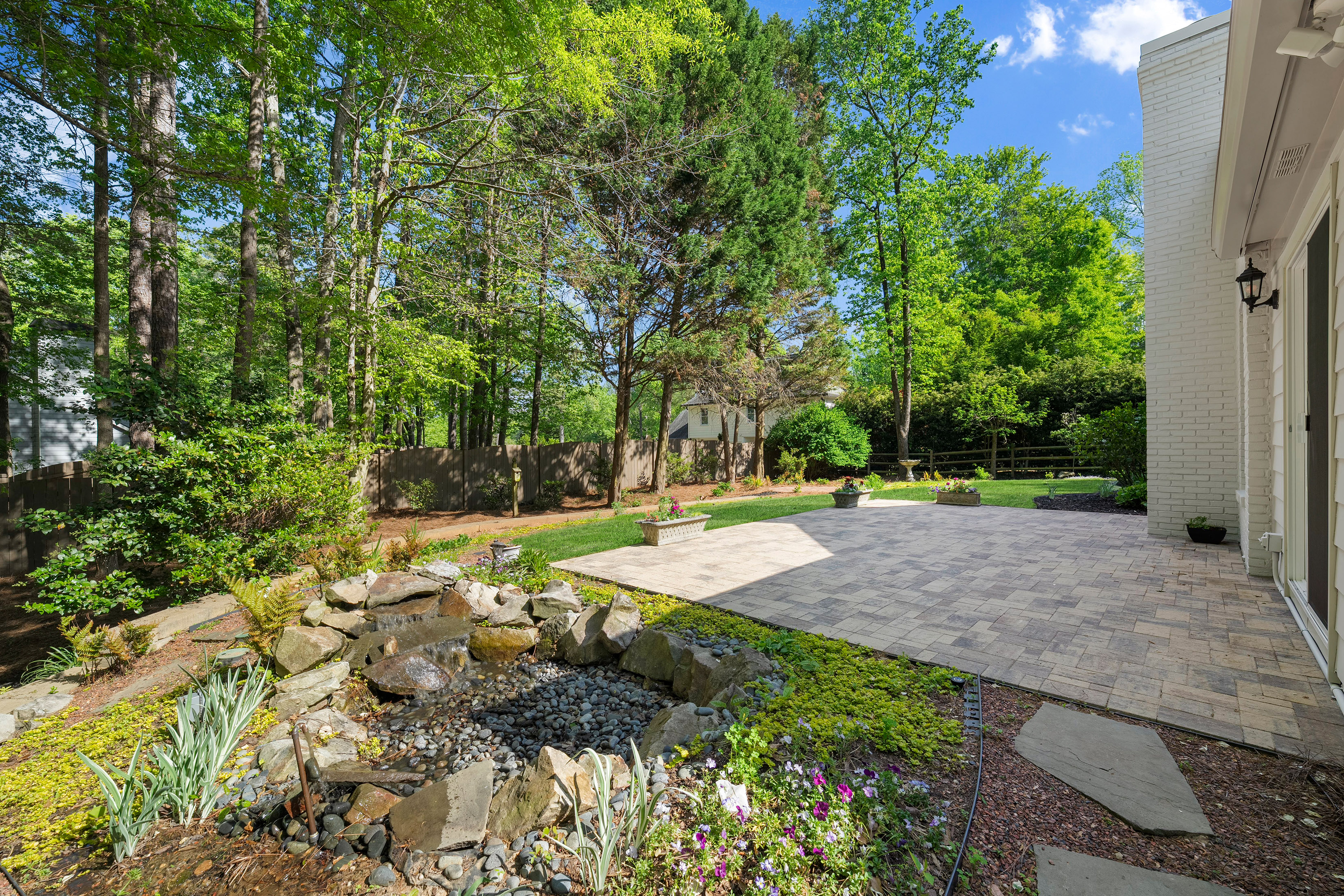  Charming Updated Ranch in Mannings Ridge—Near Downtown Alpharetta - 物件實景