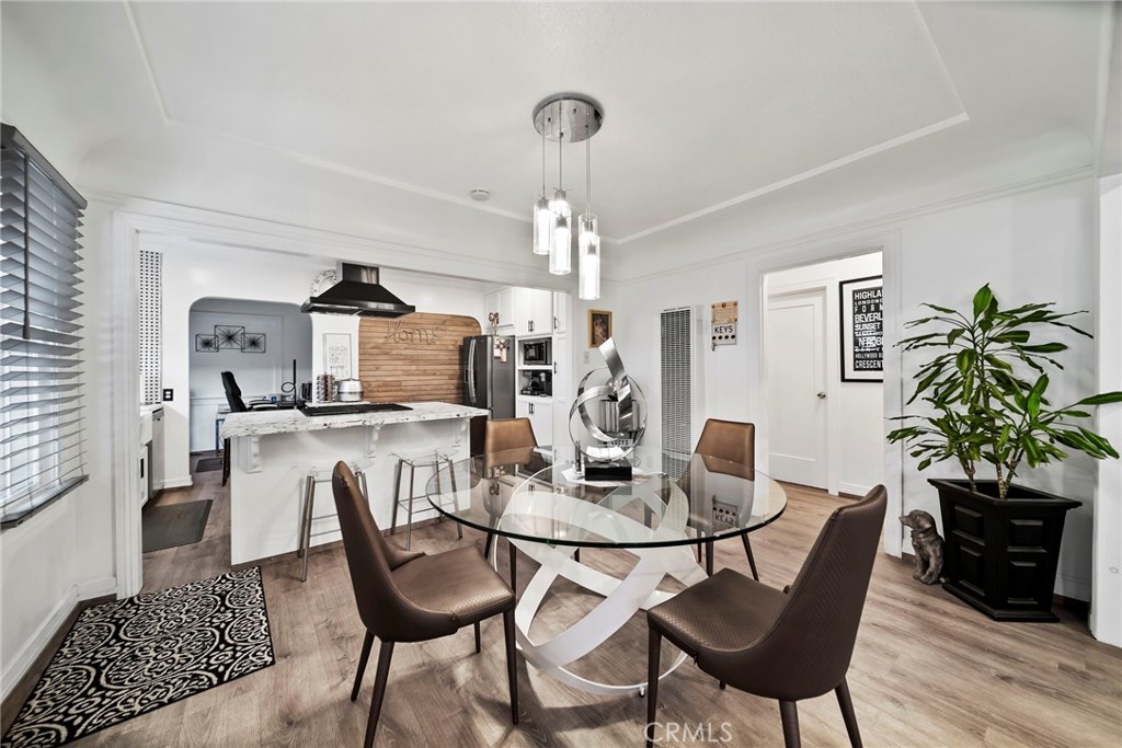 Los Angeles, California, 90041, United States, ,Residential,For Sale,2013561