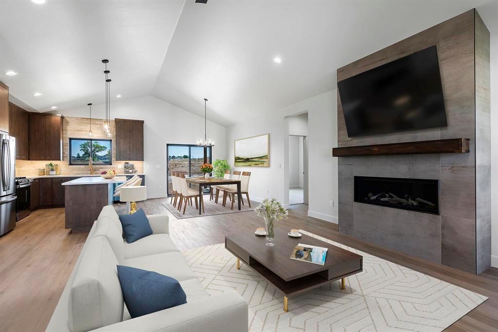Durango, Colorado, 81303, United States, 3 Bedrooms Bedrooms, ,2 BathroomsBathrooms,Residential,For Sale,1895691