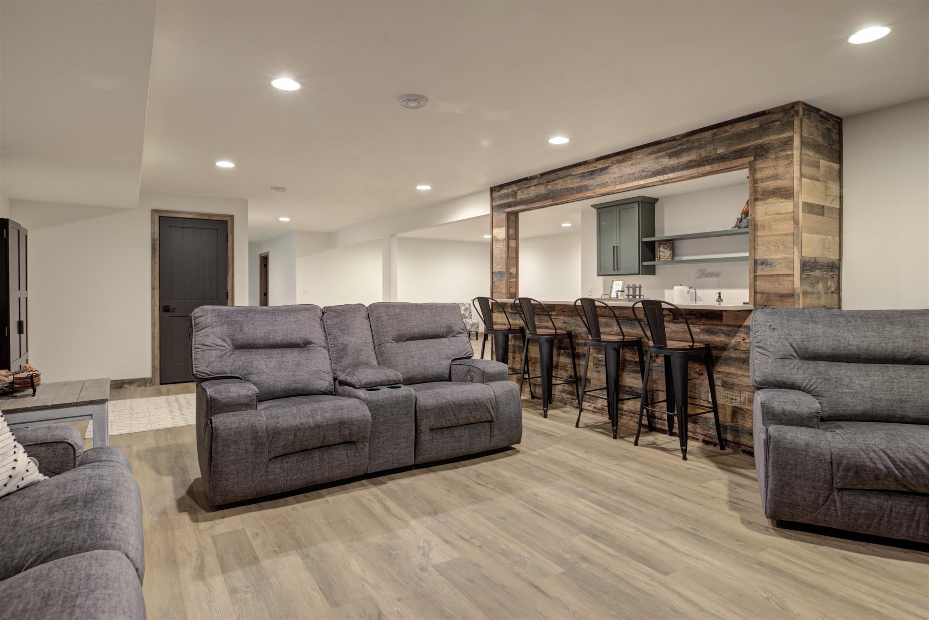 Neenah, Wisconsin, 54956-8964, United States, 4 Bedrooms Bedrooms, ,3 BathroomsBathrooms,Residential,For Sale,1846194