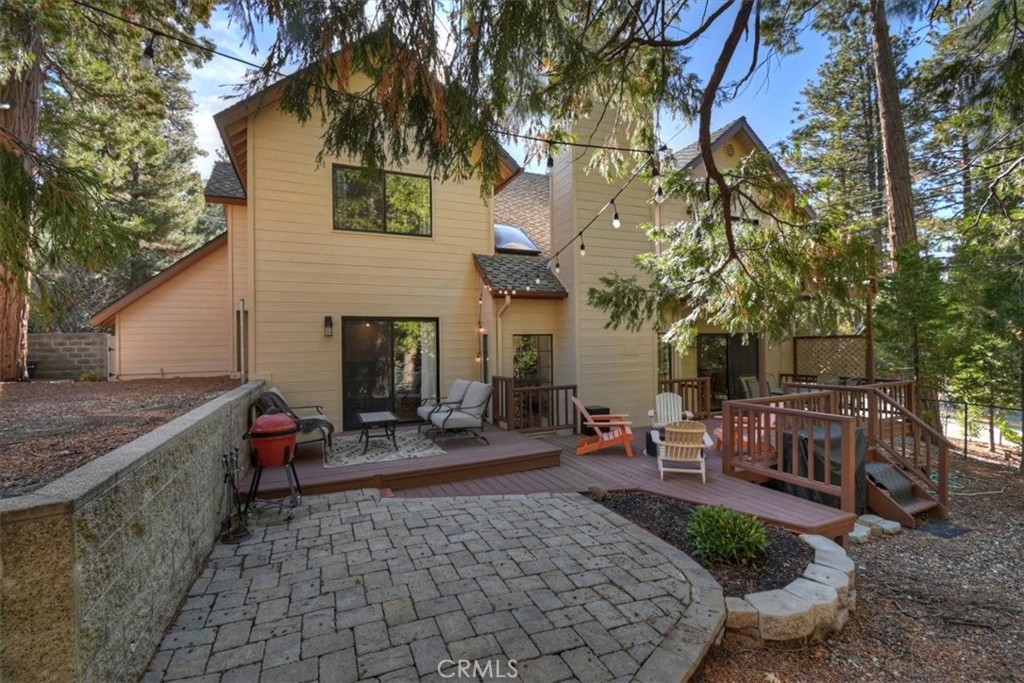 Lake Arrowhead, California, 92352, United States, 4 Bedrooms Bedrooms, ,3 BathroomsBathrooms,Residential,For Sale,1998822