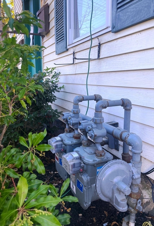 Mansfield, Massachusetts, 02048, United States, 6 Bedrooms Bedrooms, ,2 BathroomsBathrooms,Residential,For Sale,1988078