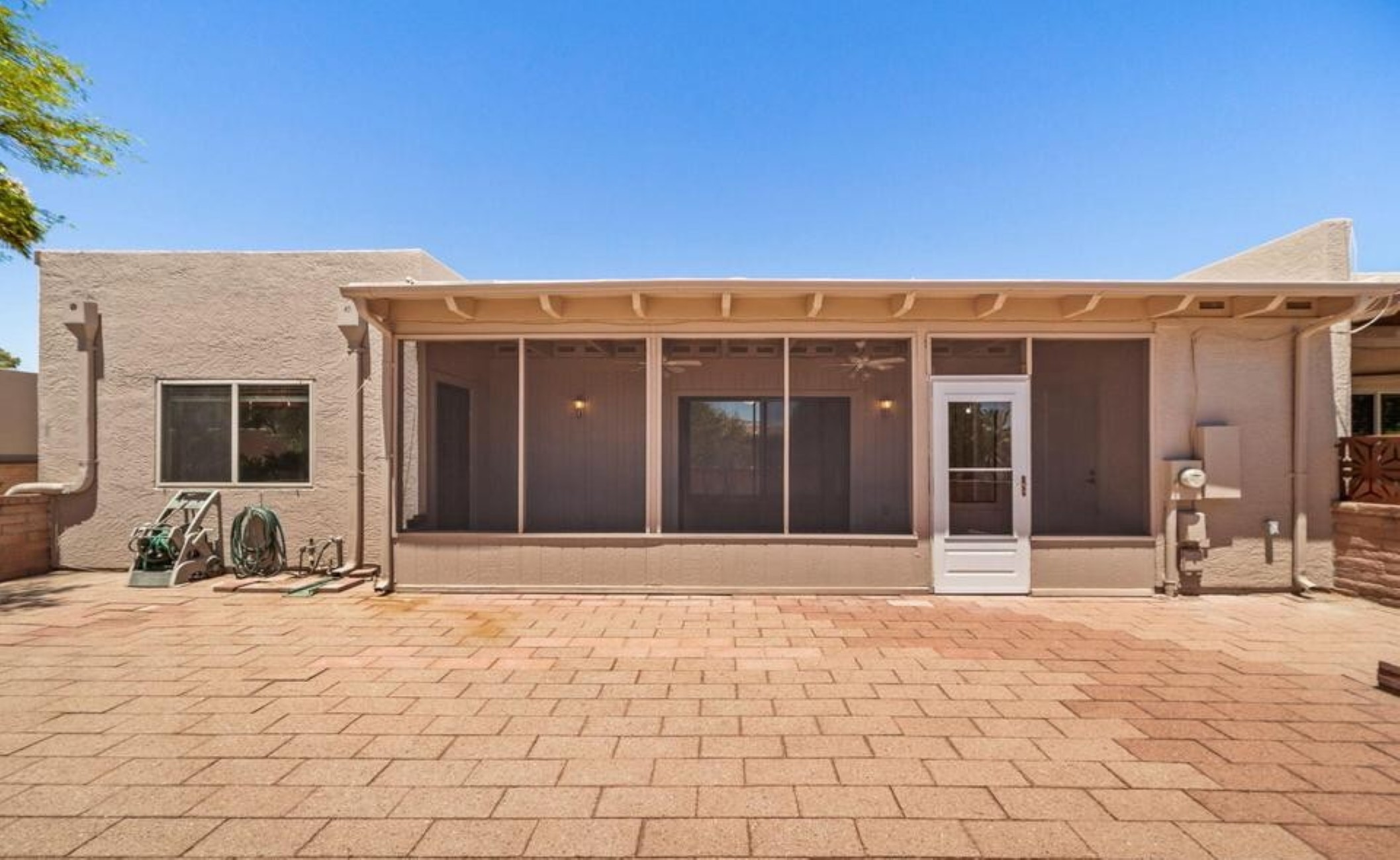  320 E Paseo Verde, Green Valley, AZ 85614 - 物件實景