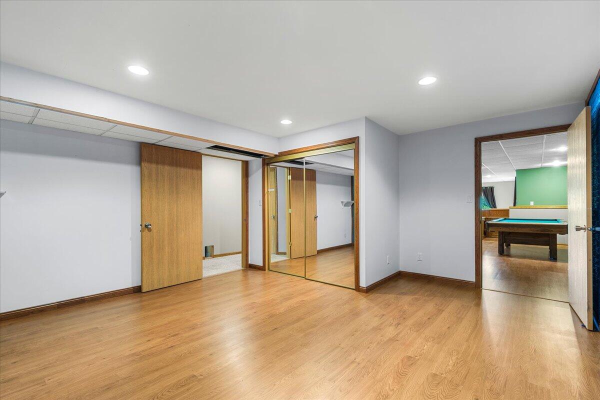 Hubbard, Wisconsin, 53035, United States, 4 Bedrooms Bedrooms, ,4 BathroomsBathrooms,Residential,For Sale,1885428
