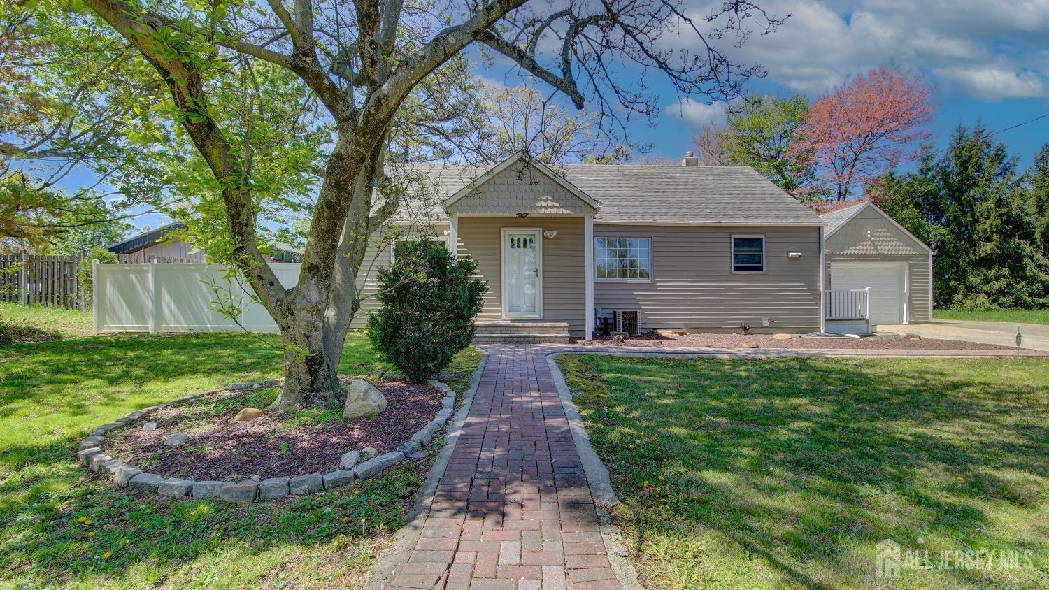 East Brunswick, New Jersey, 08816, United States, 3 Bedrooms Bedrooms, ,1 BathroomBathrooms,Residential,For Sale,1794139