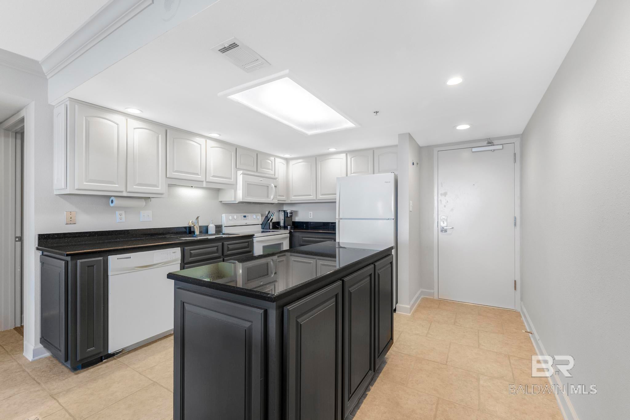 Orange Beach, Alabama, 36561, United States, 2 Bedrooms Bedrooms, ,2 BathroomsBathrooms,Residential,For Sale,1940120