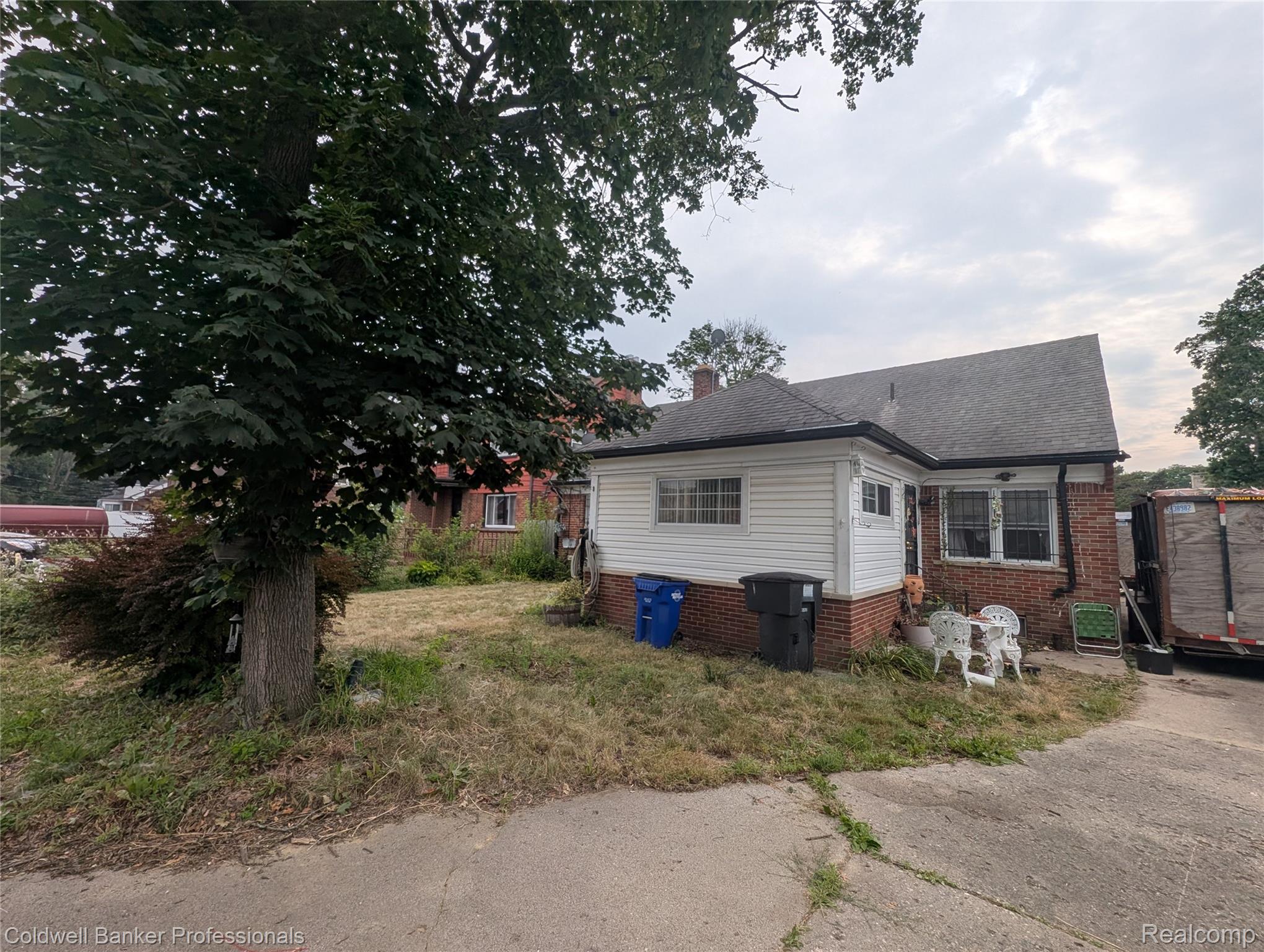 Rutland St, Detroit, MI 48227 #1