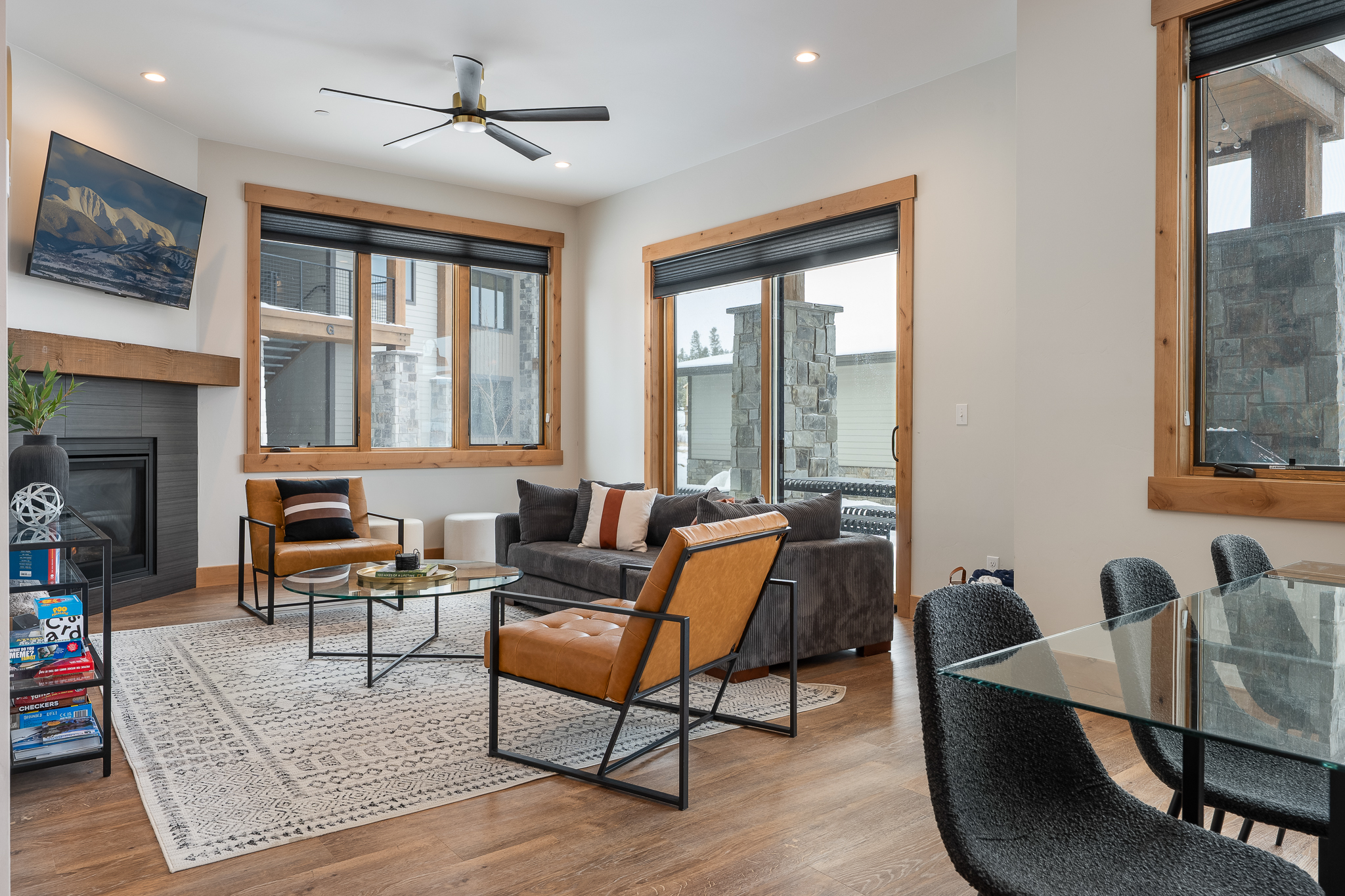  Fully Furnished Luxury Condo in Grand Park - 物件實景