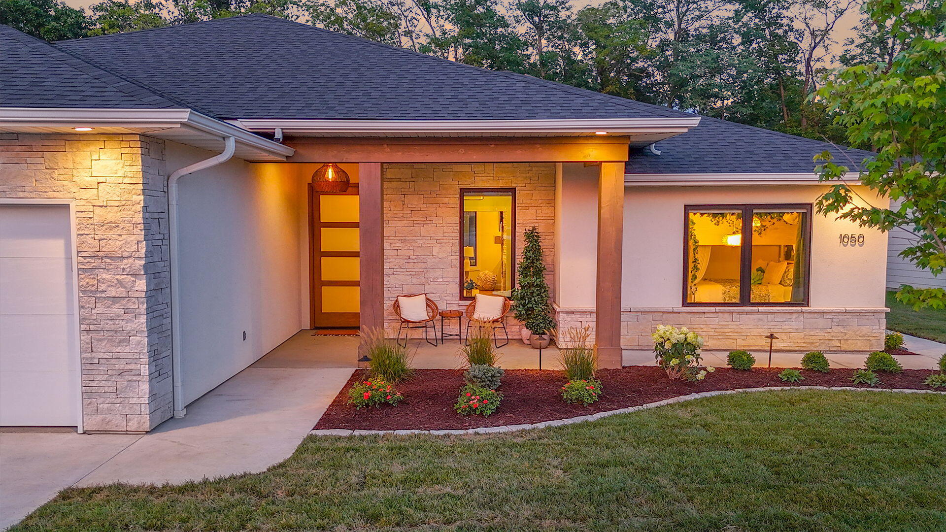 COLUMBIA, Missouri, 65201, United States, 3 Bedrooms Bedrooms, ,2 BathroomsBathrooms,Residential,For Sale,1912885