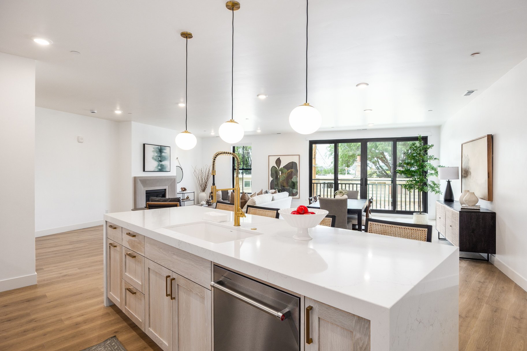  Effortless Luxury Condo Living In The Heart Of Holladay Village - 物件實景