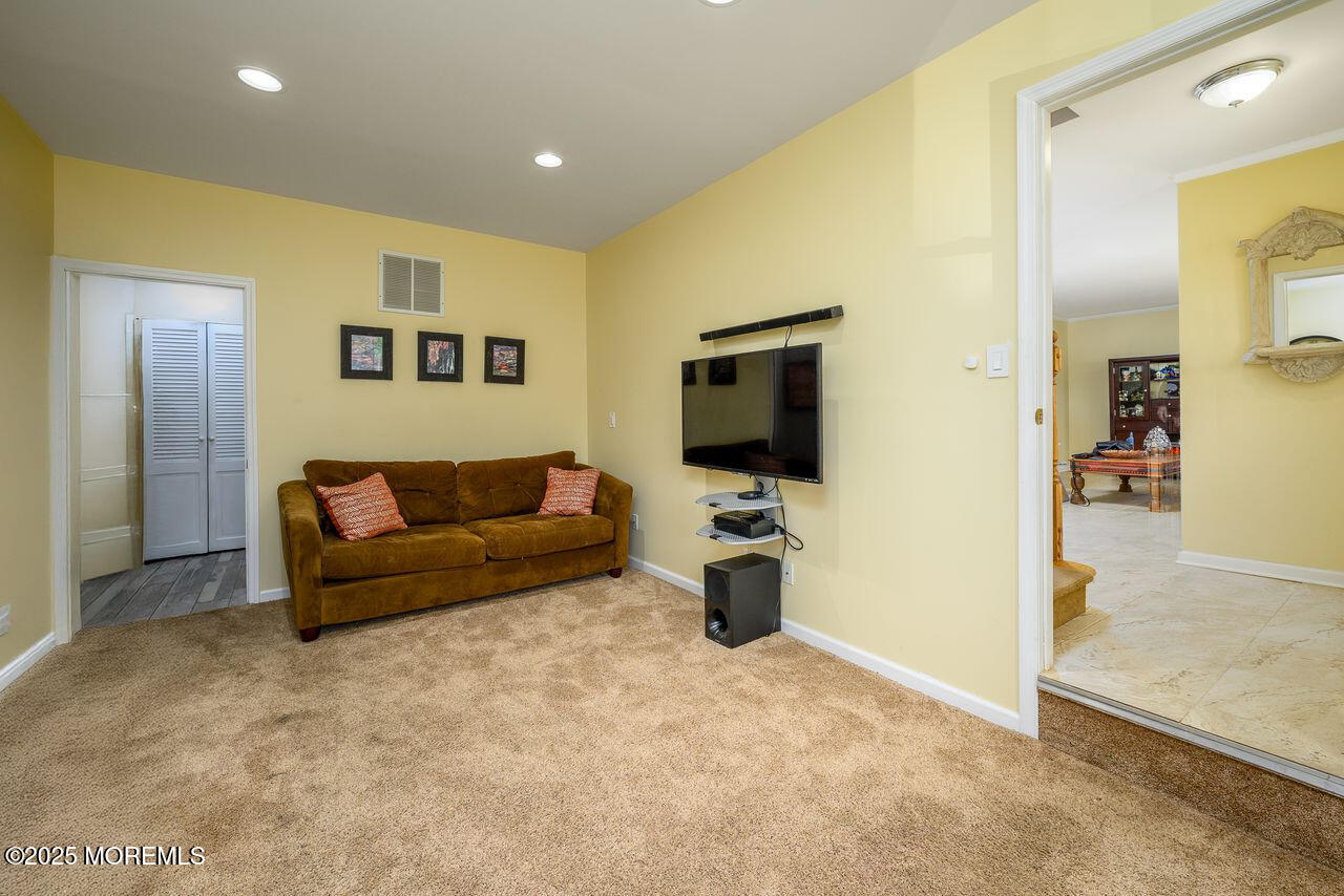 Manalapan, New Jersey, 07726, United States, 4 Bedrooms Bedrooms, ,2 BathroomsBathrooms,Residential,For Sale,1988076