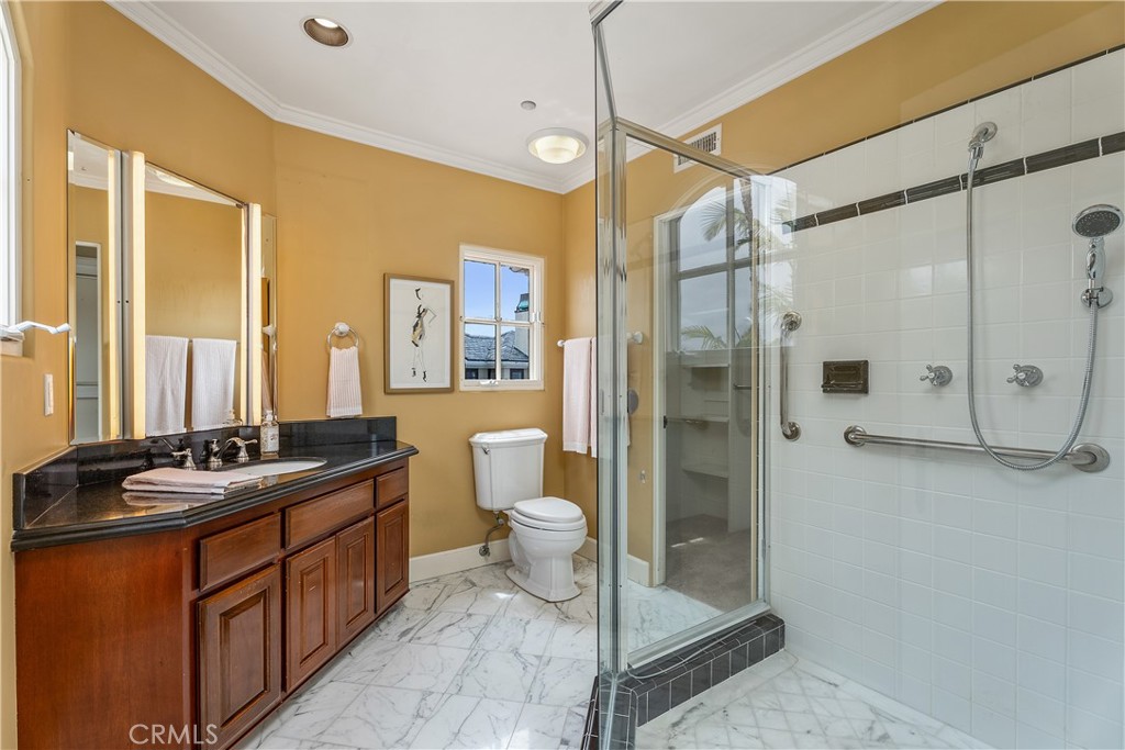 Newport Beach, California, 92663, United States, 5 Bedrooms Bedrooms, ,4 BathroomsBathrooms,Residential,For Sale,1848621