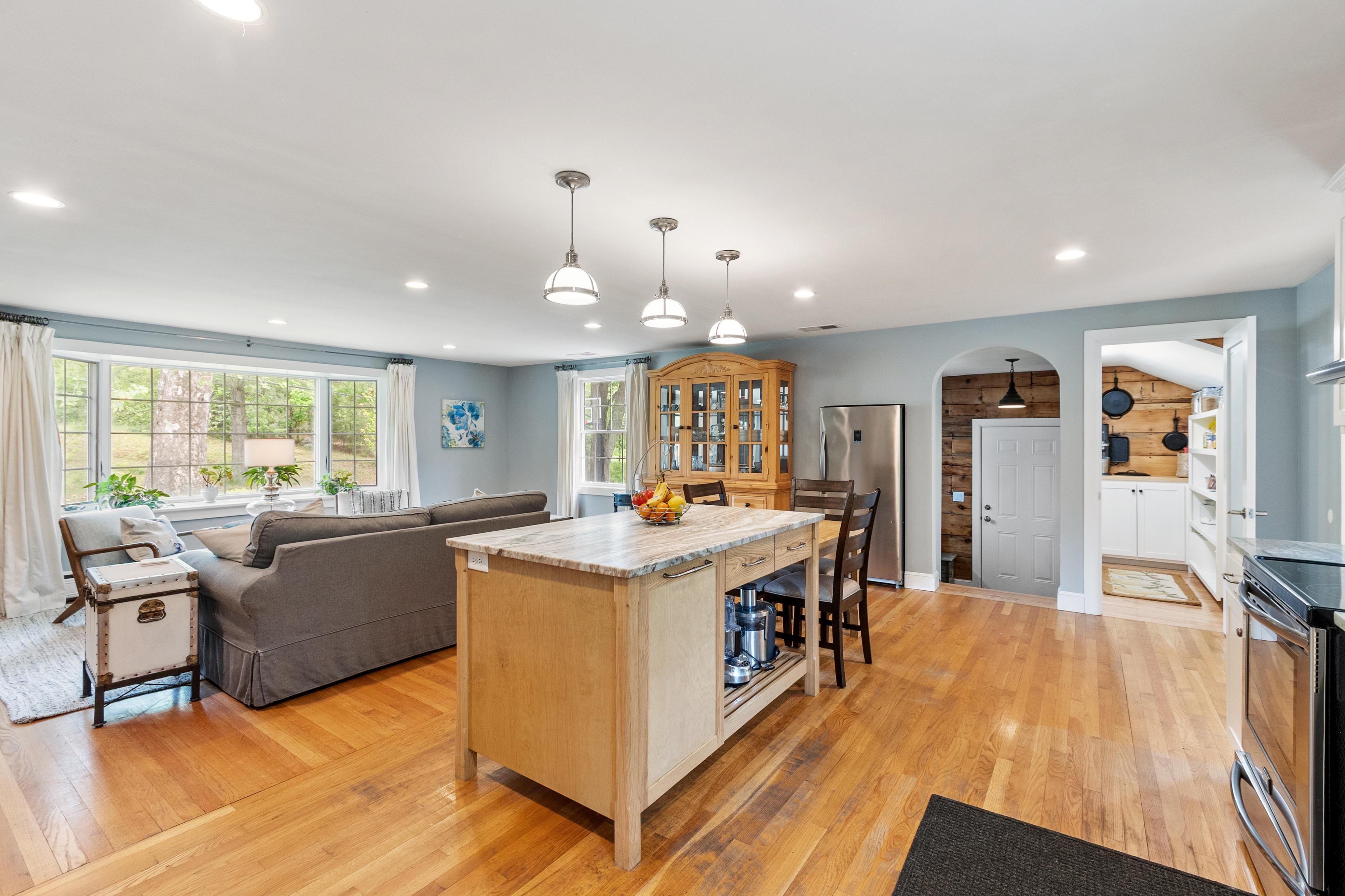  230 Harrington Ave, Concord, MA, 01742 - 物件實景
