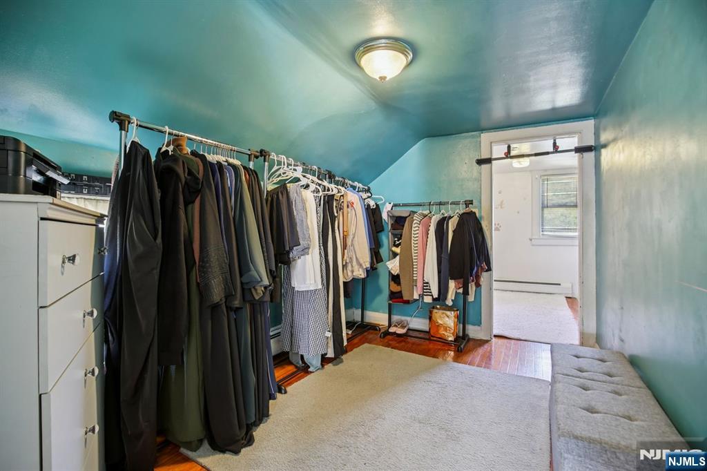 Ridgewood, New Jersey, 07450, United States, 3 Bedrooms Bedrooms, ,2 BathroomsBathrooms,Residential,For Sale,1988211