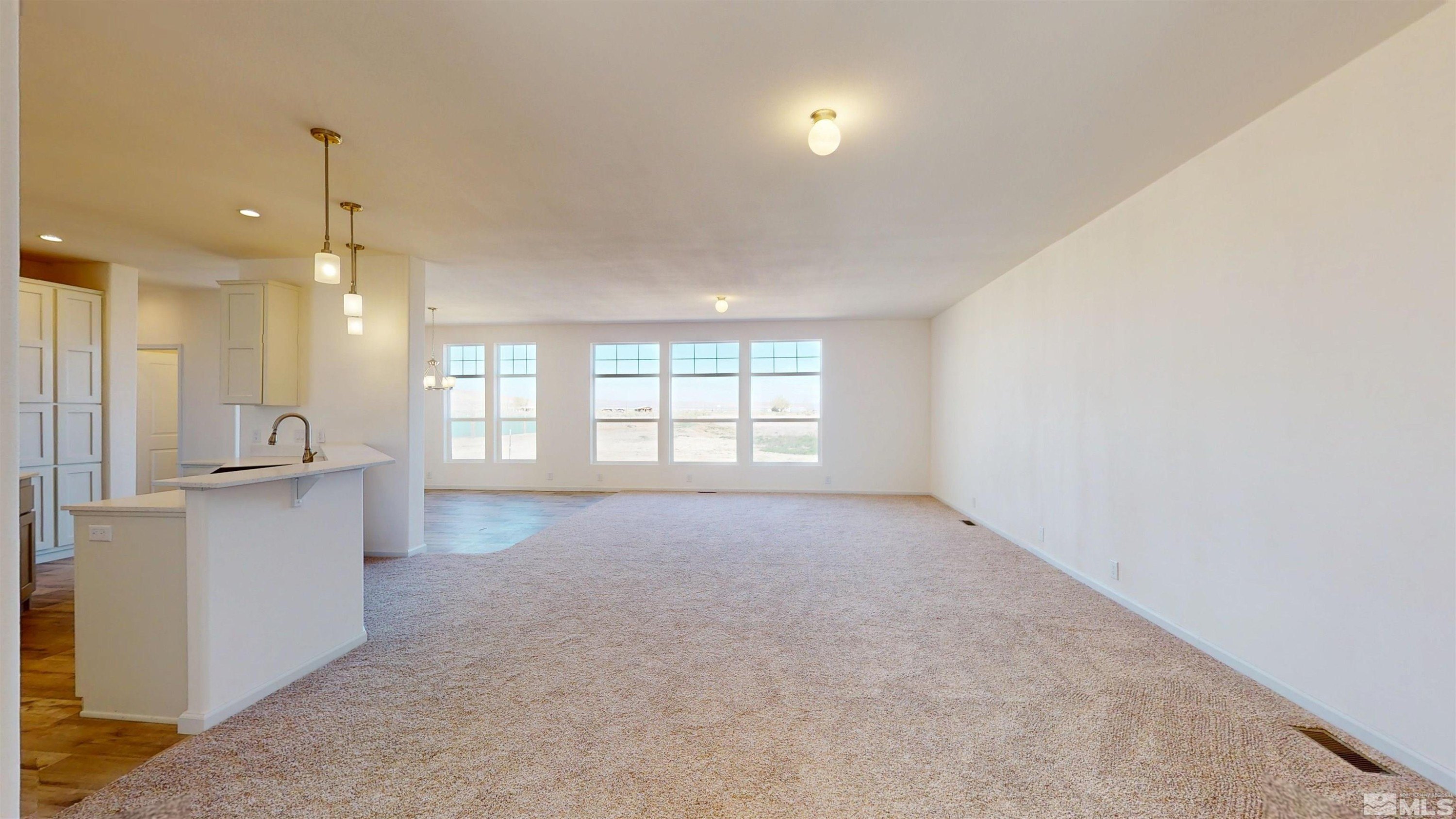 Winnemucca, Nevada, 89445, United States, 4 Bedrooms Bedrooms, ,3 BathroomsBathrooms,Residential,For Sale,1977385