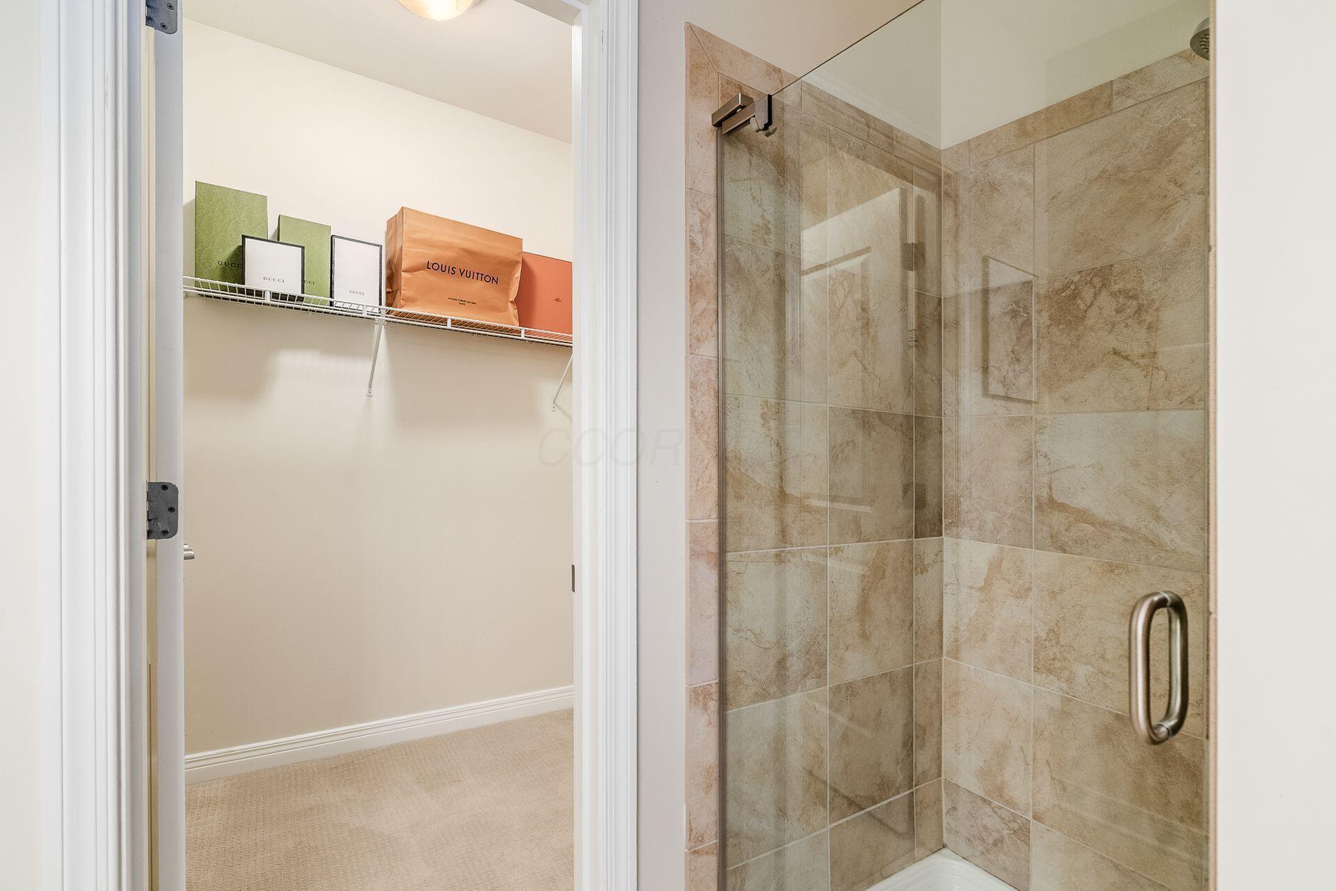 Columbus, Ohio, 43215, United States, 2 Bedrooms Bedrooms, ,3 BathroomsBathrooms,Residential,For Sale,1903521