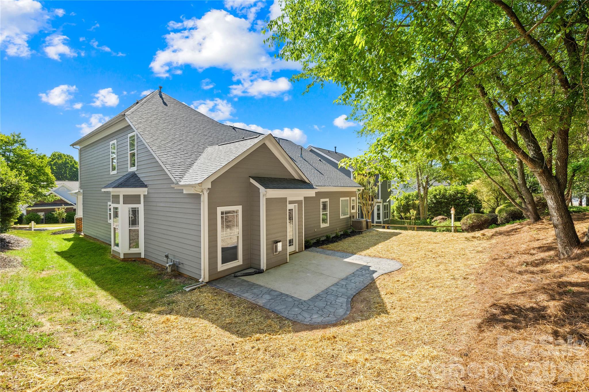 Cornelius, North Carolina, 28031, United States, 4 Bedrooms Bedrooms, ,4 BathroomsBathrooms,Residential,For Sale,2045190