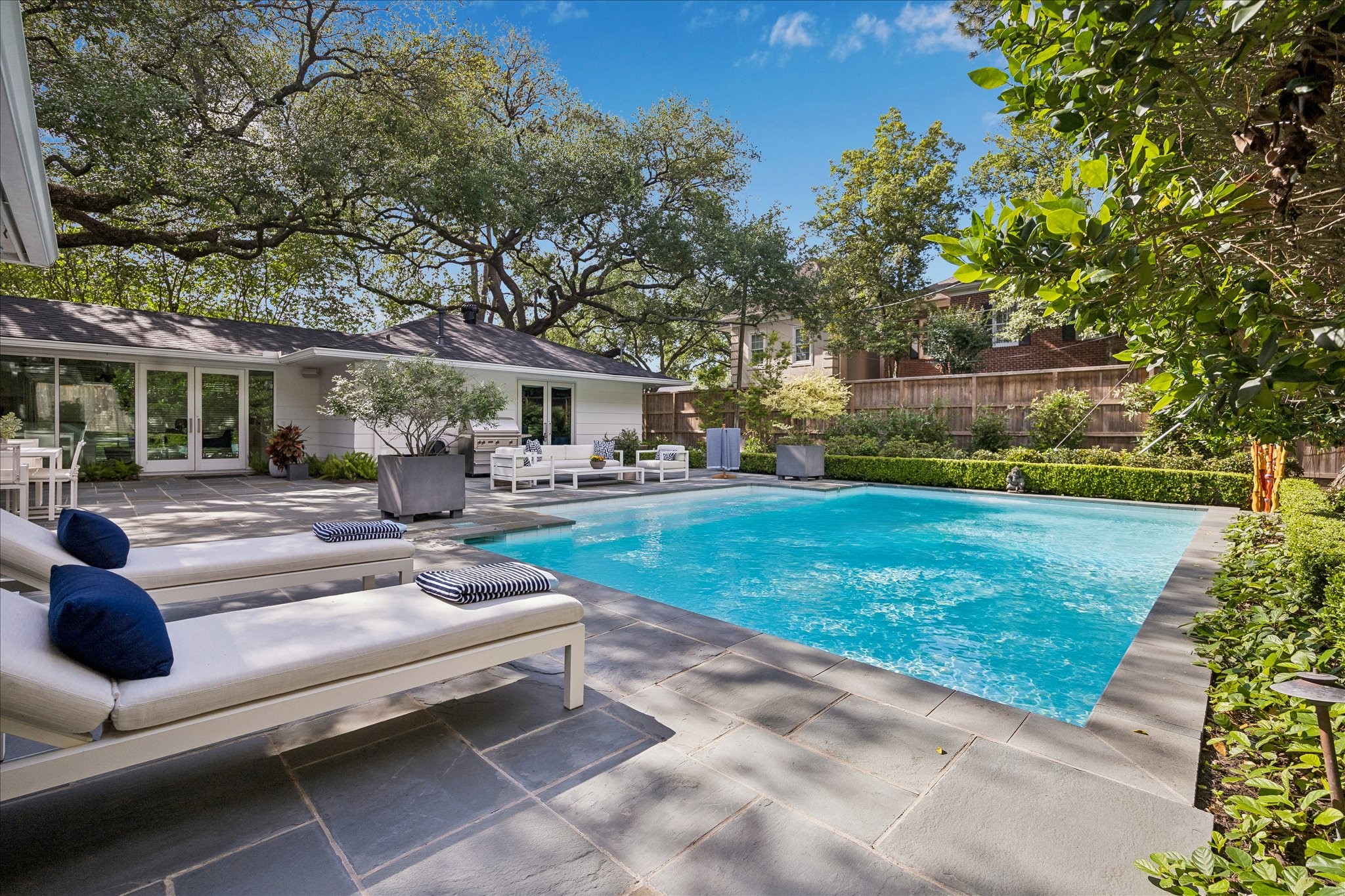  4114 Whitman Street - 物件實景